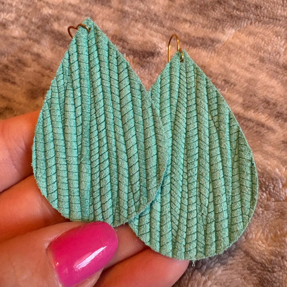 Leather earrings